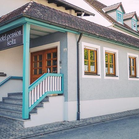Hotel-Pension Seitz Вольфрамс-Эшенбах Экстерьер фото