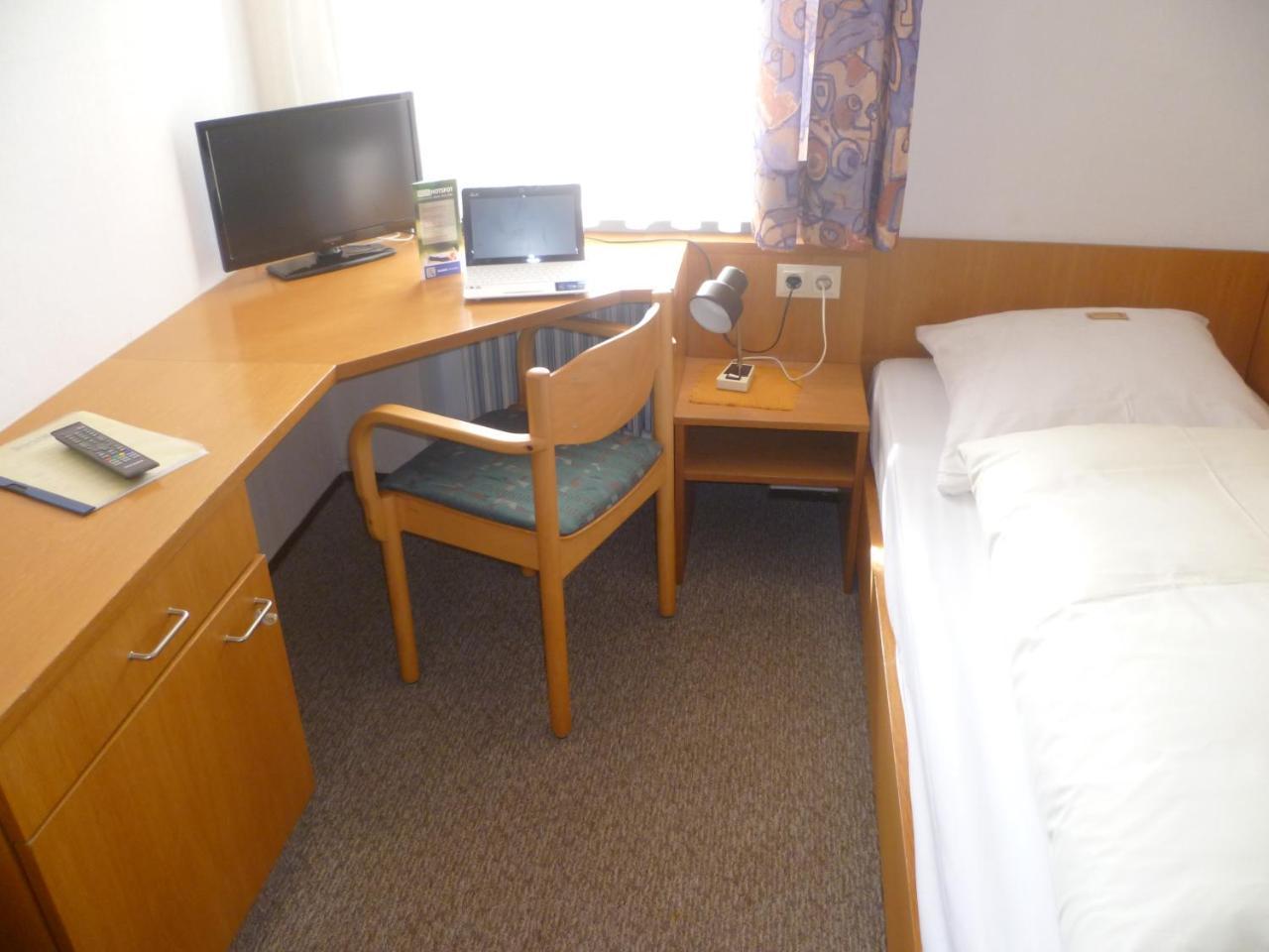 Hotel-Pension Seitz Вольфрамс-Эшенбах Экстерьер фото