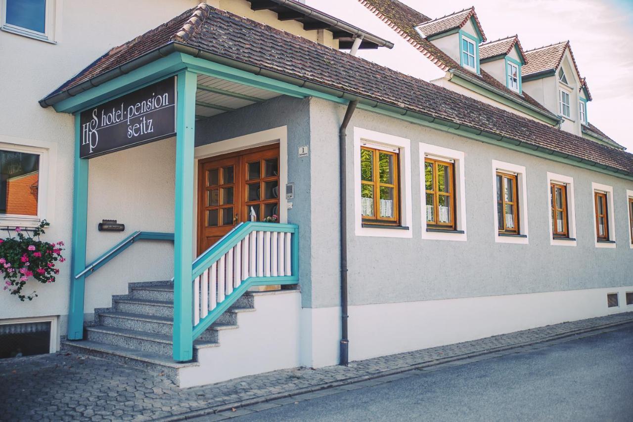 Hotel-Pension Seitz Вольфрамс-Эшенбах Экстерьер фото