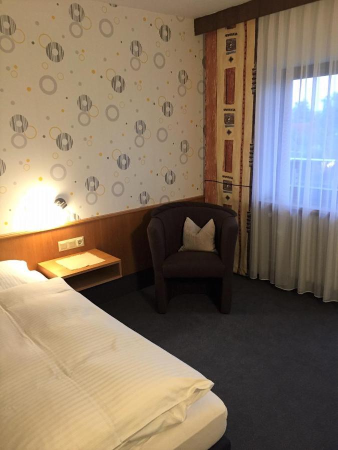 Hotel-Pension Seitz Вольфрамс-Эшенбах Экстерьер фото